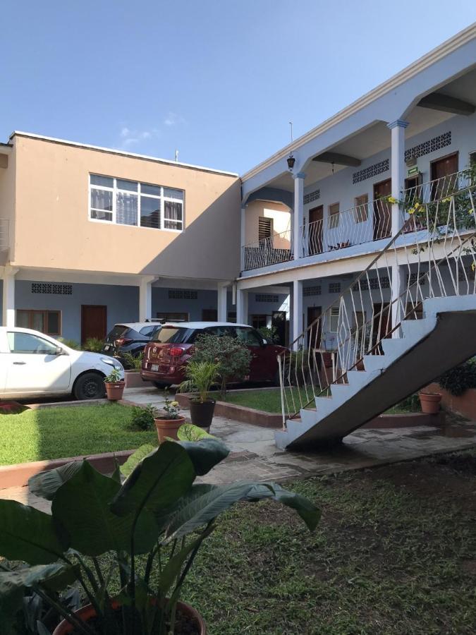 Hotel Izala San Pedro Pochutla Bagian luar foto